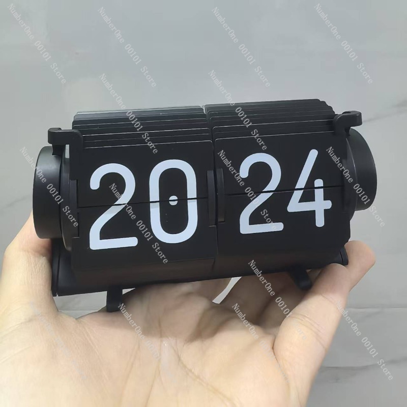 Automatic Page-Turning Clock,  - Home Office Gadgets recension och pris