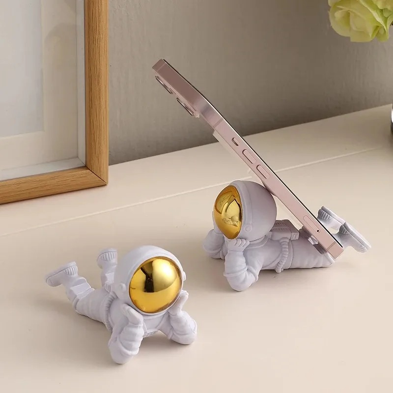 Desktop Astronaut Ornaments, S - Home Office Call Center recension och pris